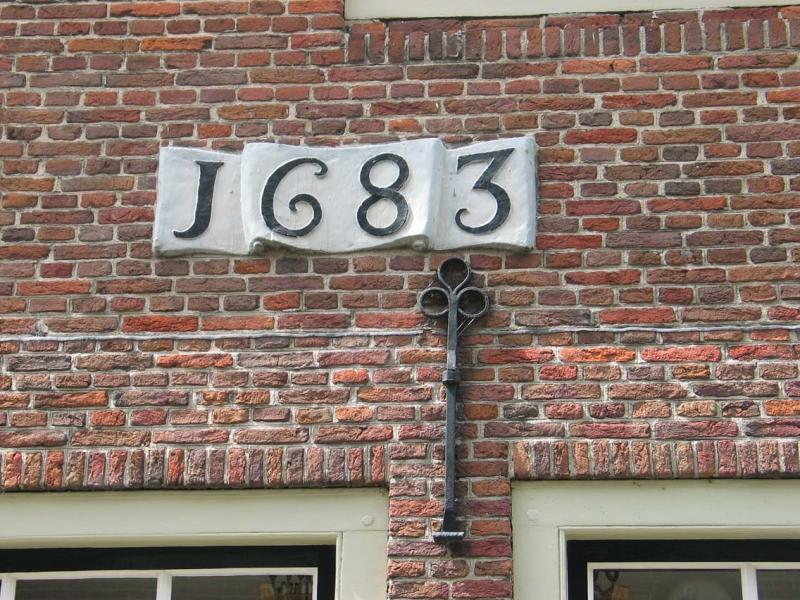 1683