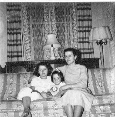 Sue, Laura and Ma, Nov 13, 1950