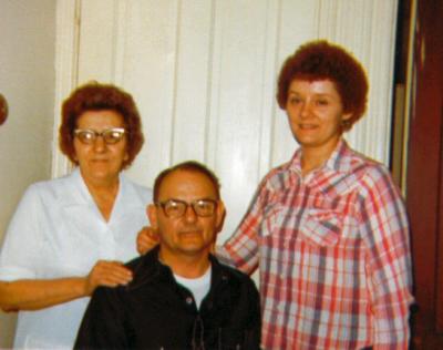 Ma, Dad and Sue, May 1979