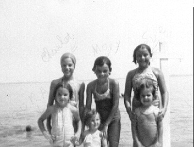 Leitzke picnic in Madison, 1950's - unknown, Mary, Sue, Laura, Janie, Sandy