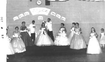 Wayne Updike crowns Queen Joyce