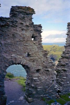 tintagel archway to sea