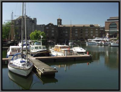 St. Catherine's Dock (Polarised).jpg