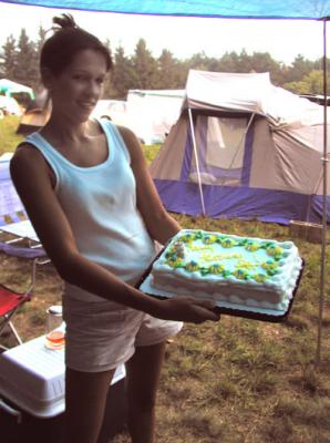 Jessica shows Jeff's birthday cake