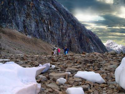 10th-tieMt. Edith Cavell Hiketheblue