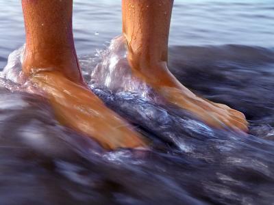 Feet & water* by JesusV