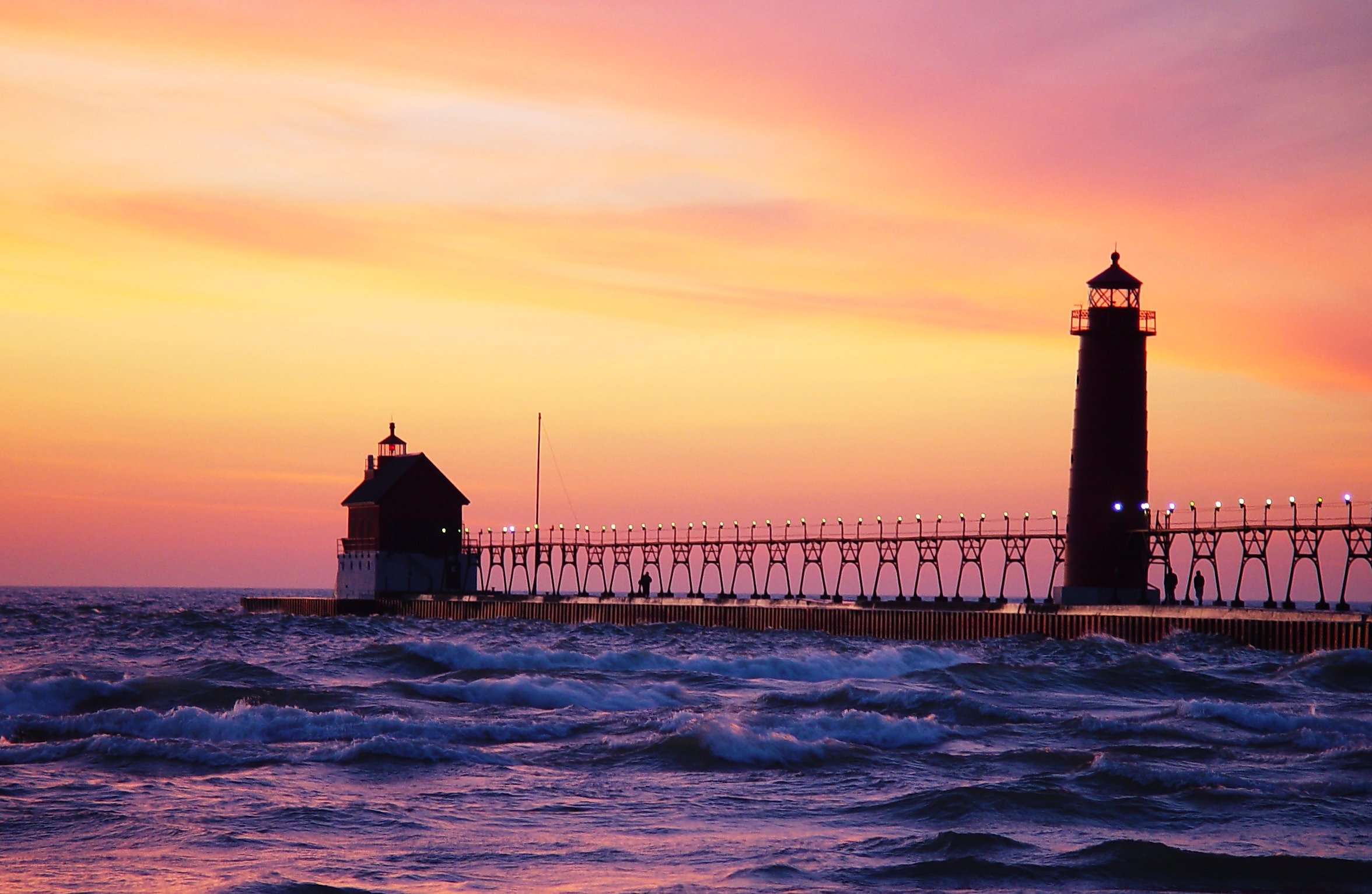 6th Place<br>Guarding the Harbor<br><font size=1>by Bev Brink</font>