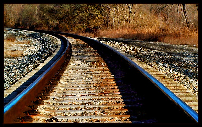 <b>7th-tie</b><br><b>Down the rails...</b><br><font size=1>Boris Sidis</font>