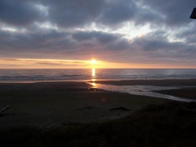 Oregon Sunset - It seems funny to an East Coaster to see the sun setting over the ocean