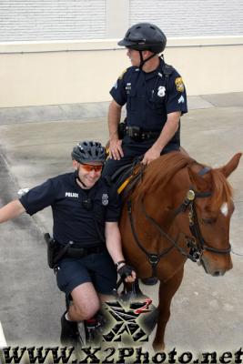 u32/thpproductions/medium/41167445.mountedbikepatrol379copy.jpg