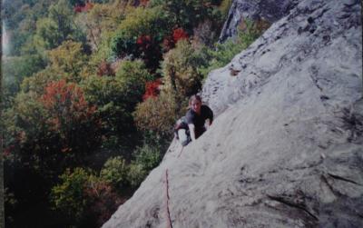 Dsc00021.jpg An old picture of me from when I could rock climb  circa late 1990's
