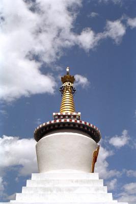 stupa in kanding.jpg