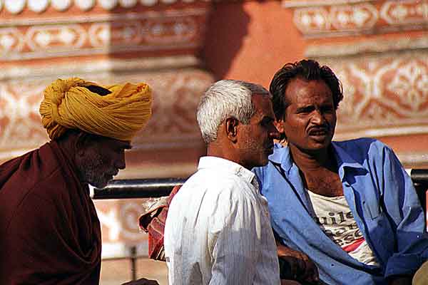 Jaipur, relaxing in front of Palace