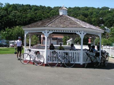 The Weekday Cyclists in NYC - Piermont - Aug. 28, 2003