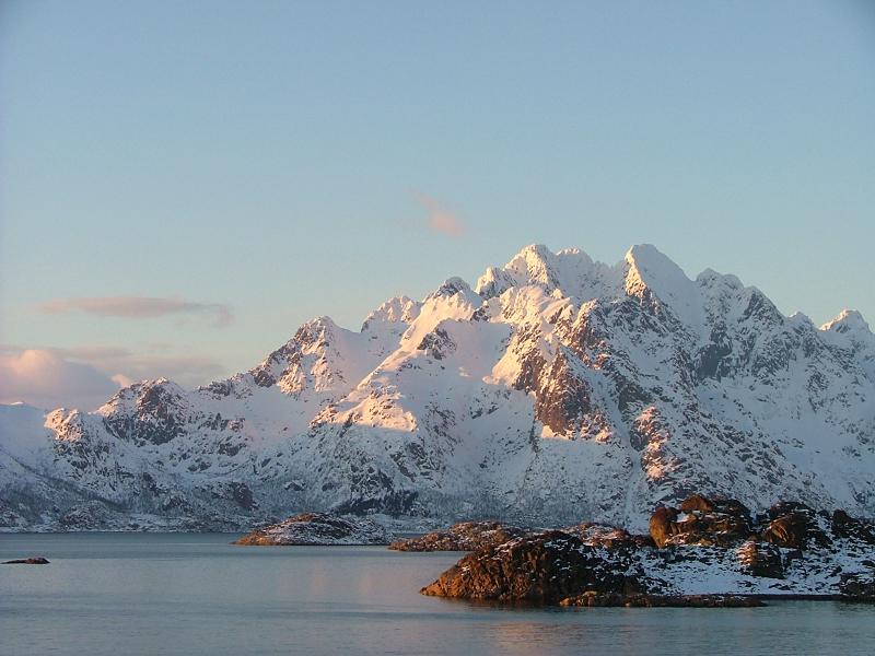 SunDawn in Lofoten Svolvaer