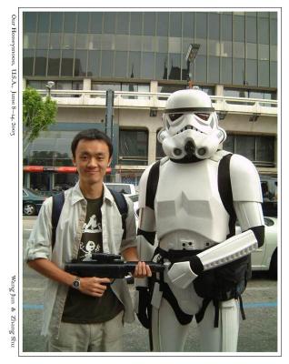 不许动! 举起手来! (一美元一次)