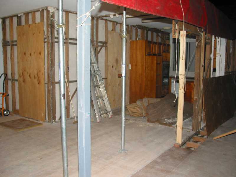 acrow props support roof