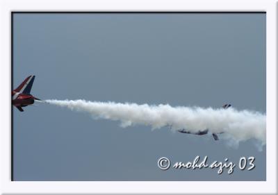 red_arrows_oct_03