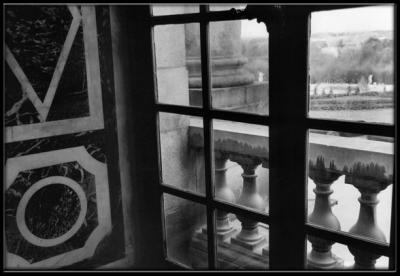 Versailles...looking into Chateau de Versailles