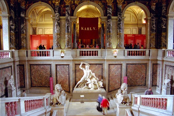 Grand staircase from the upper level, Kunsthistorisches Museum