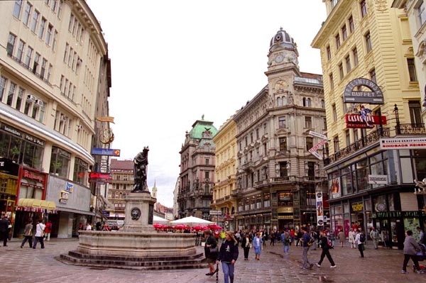 Graben, the main commercial street in Old Town Vienna