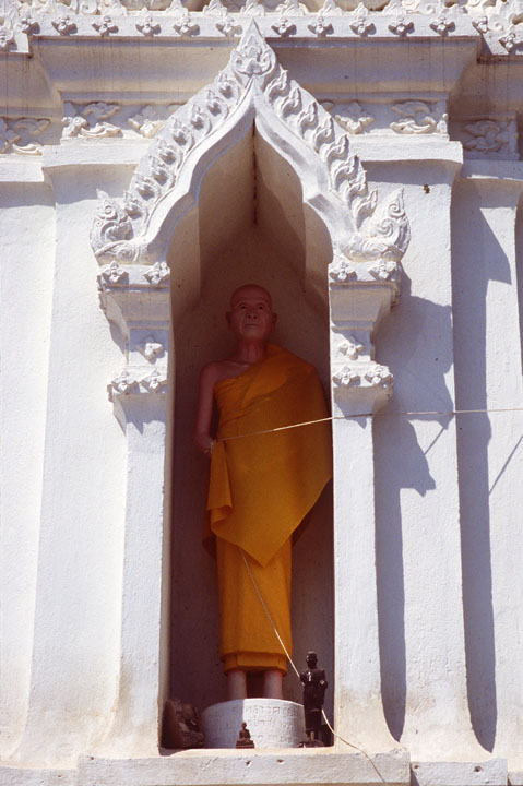 Wat Chomthewi, Lamphun.