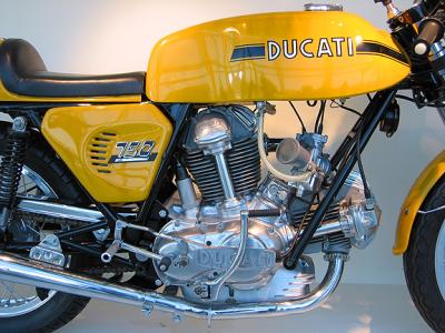 Ducati 750 Sport detail