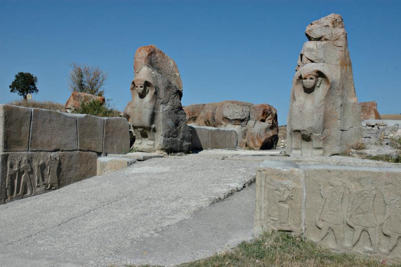 Alacahoyuk sphinxes gate