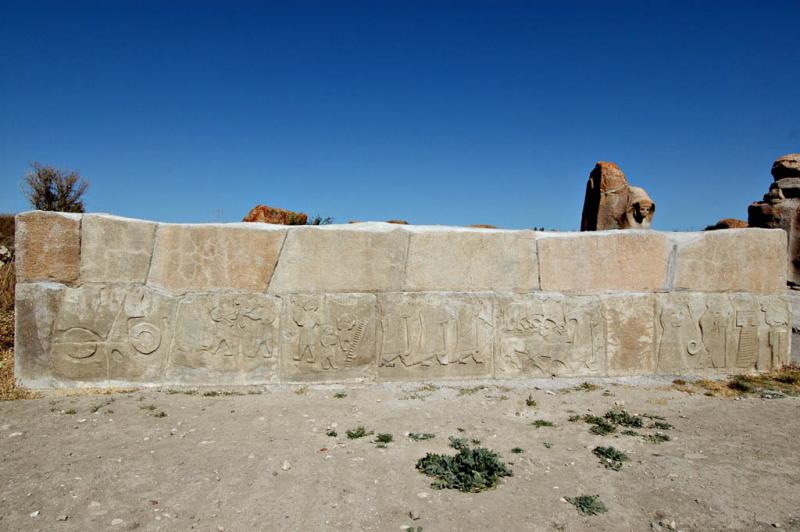 Alacahoyuk sphinxes gate