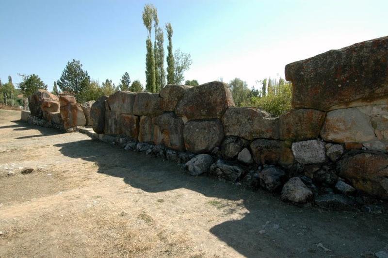 Alacahoyuk sphinxes gate