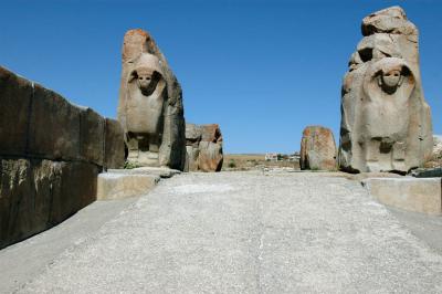 Alacahoyuk sphinxes gate