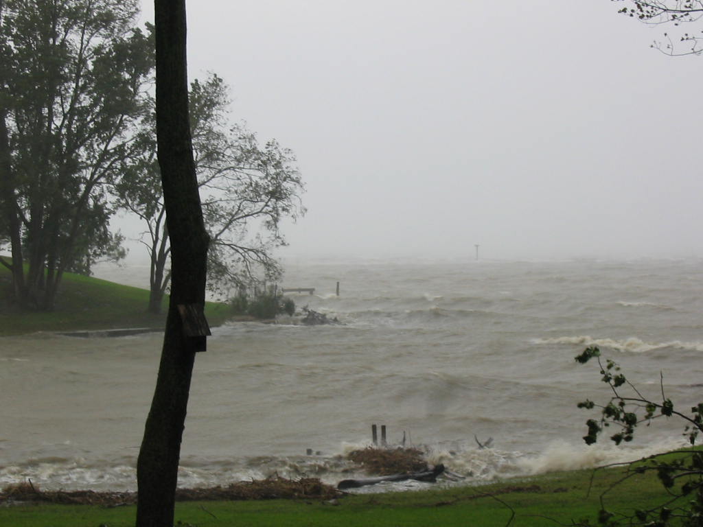 18 The crashing cove 9-18-03.JPG