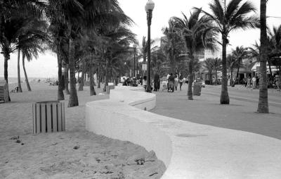 small-street-beach.jpg