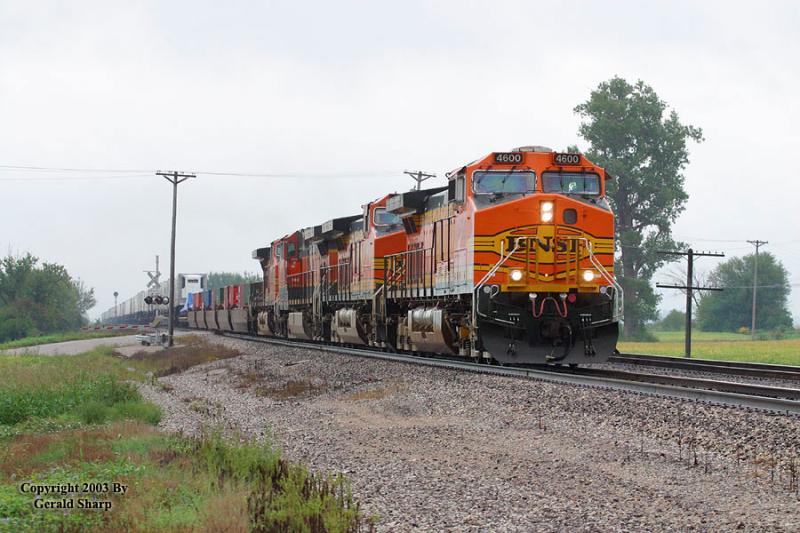 BNSF 4600 West Near Henrietta, MO
