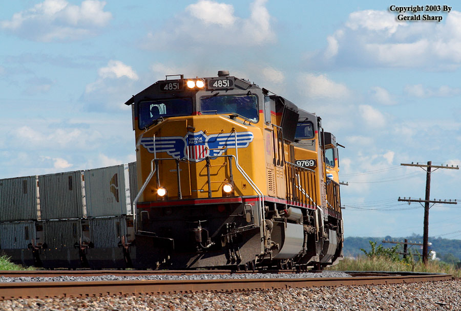 UP 4851 West At CA Junction, MO