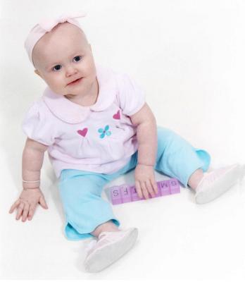 u33/hecfri/medium/21590020.MadisonHendrix.jpg