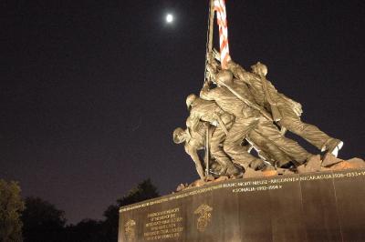 Marine Corp (Iwo Jima) Memorial at night