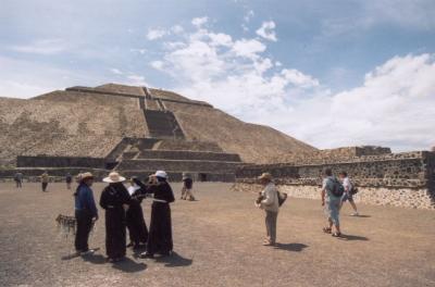 Teotihuacan - Pyramid Of The Moon (*)