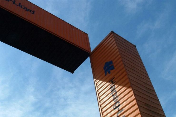 More containers ...