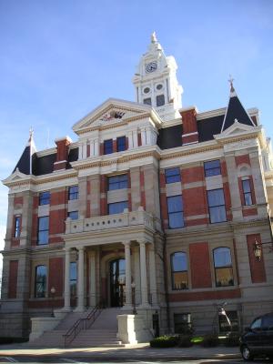 Napoleon, Ohio - Henry County Courthouse