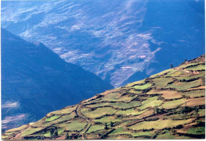 Along the road from Tantamayo to Huanuco