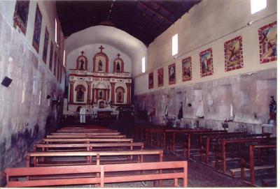 The interior of the church of Huaytar has triangular niches, an exceptional feature in inca architecture
