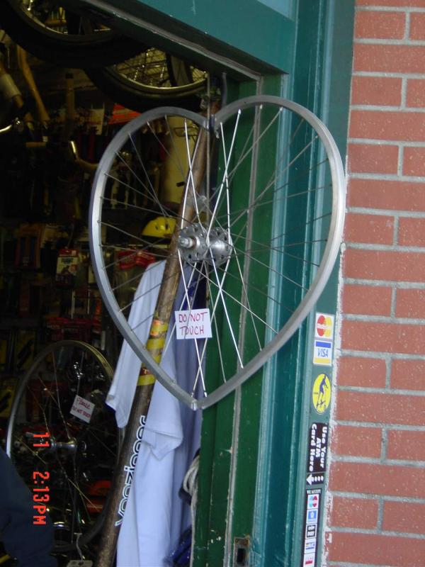 Chicago Bike, newport Beach - What a rim!