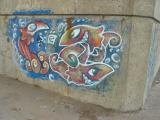 tag - graffiti : Pilier de pont en face de Montreal. Rive sud.