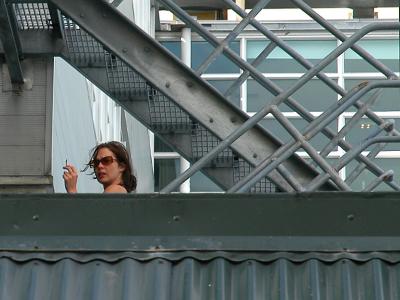 u33/philinnz/medium/36236062.DSC_3805ciggirl.jpg
