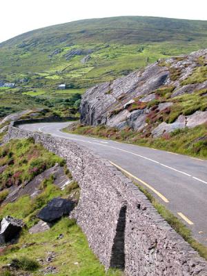 Coomakesta Pass  - Ring of Kerry  (Co. Kerry)
