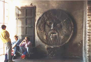 1988-10 Roma - La bocca de la verita