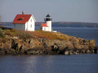 Curtis Island Light 02