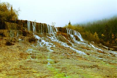 A travertine waterfall  tr