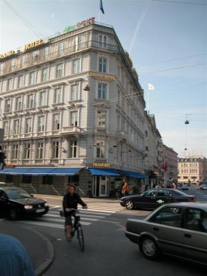 2003-09-18 10-48-20.JPG
